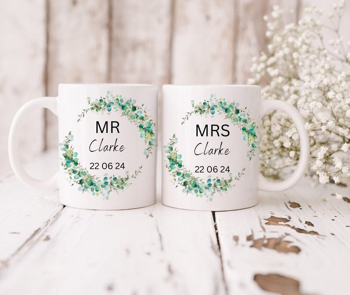 Personalised wedding gift - Bride and groom wedding mugs - Elegant design - Mrs and mrs mugs - Wedding keepsake for newlywed couples